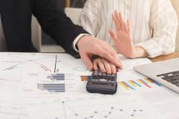 Nulová tolerancia sexuálnemu obťažovaniu na pracovisku...