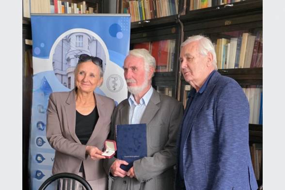 Another award for our outstanding scientist!