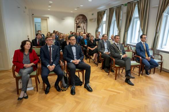 Špičkové publikácie SAV za rok 2024