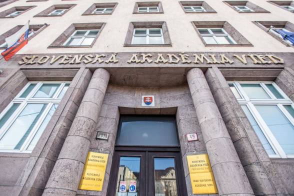 SAV odovzdala kľúčový strategický dokument Vízia Slovensko 2040