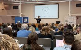 V Prahe sa stretli odborníci v oblasti komunikácie...