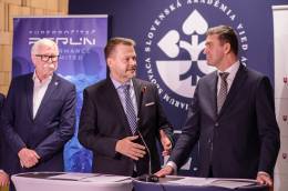 Práce na spustení superpočítača PERUN sa blížia...