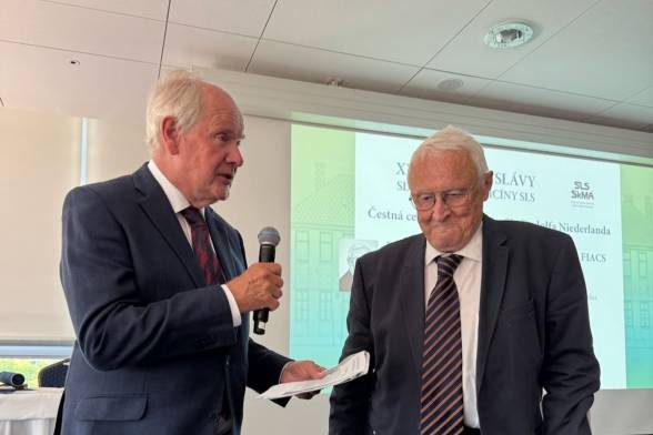 Prof. Ján Slezák ocenený najvyššou cenou Slovenskej lekárskej spoločnosti